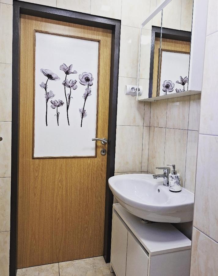 Apartment Ory 2 Between The Beach And City Center 普拉 外观 照片
